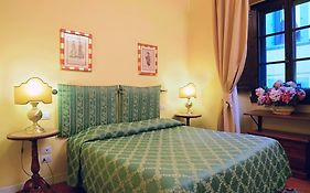 La Casa Del Garbo - Luxury Rooms & Suite
